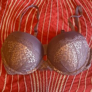 Victoria’s Secret very sexy push-up bra